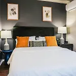 Cozy Chalet With Wifi And Ac In Fabulous Houston