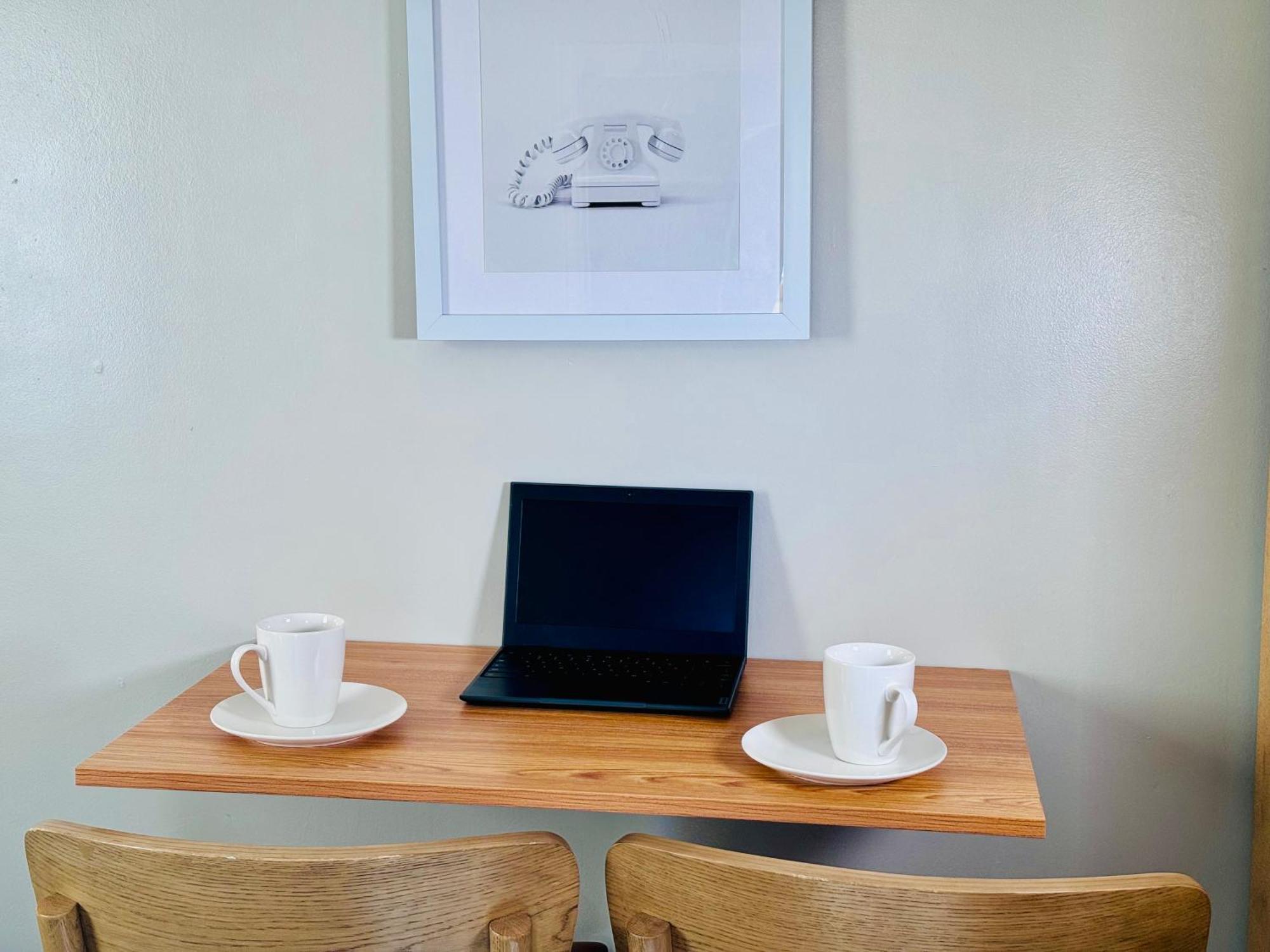 Cozy With Wifi And Ac In Fabulous Guest house Houston
